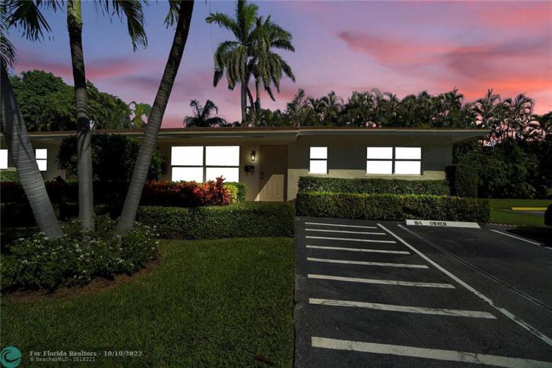  Condo & Townhome Photos