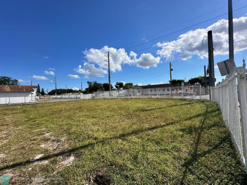  Commercial & Industrial Land Images 