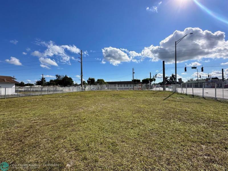  Commercial & Industrial Land Images 