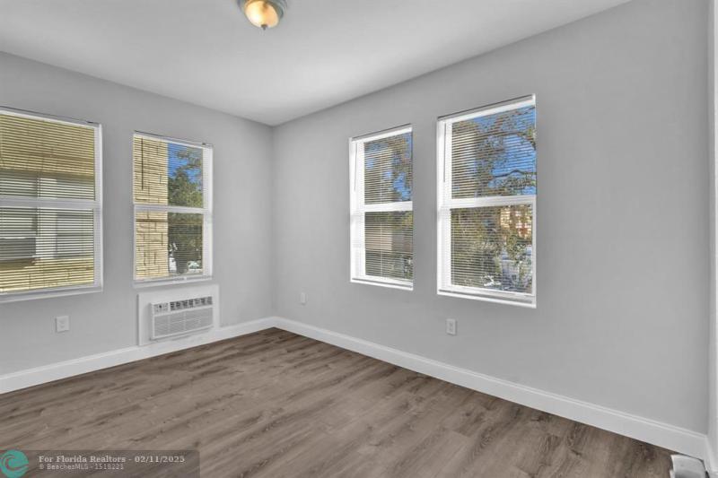 Duplex, Triplex and Fourplex Images
