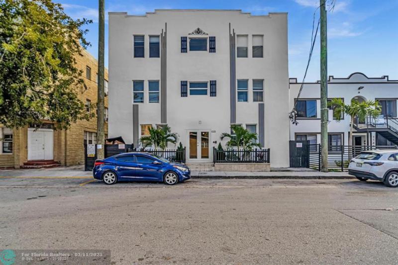 Duplex, Triplex and Fourplex Images
