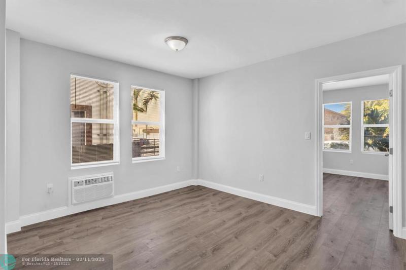 Duplex, Triplex and Fourplex Images