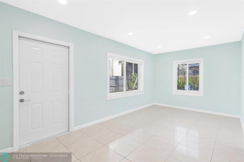 Duplex, Triplex and Fourplex Images