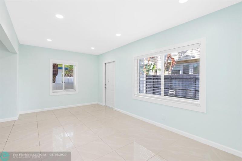 Duplex, Triplex and Fourplex Images