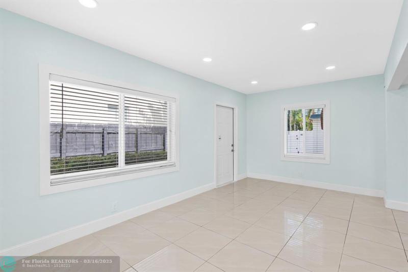 Duplex, Triplex and Fourplex Images