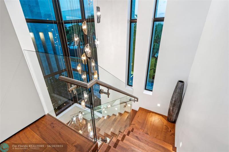  Single Family Homes Photo 33: 4460 NE 31st Ave  Lighthouse Point,  FL 33064