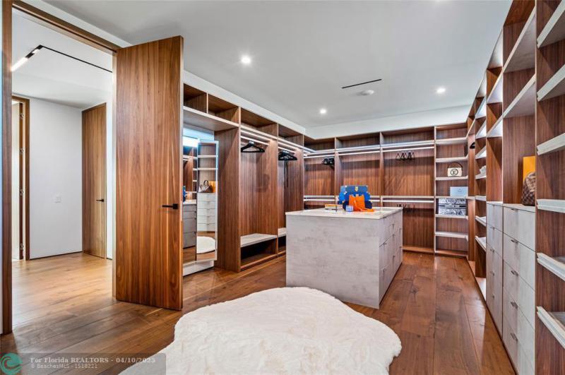  Single Family Homes Photo 40: 4460 NE 31st Ave  Lighthouse Point,  FL 33064