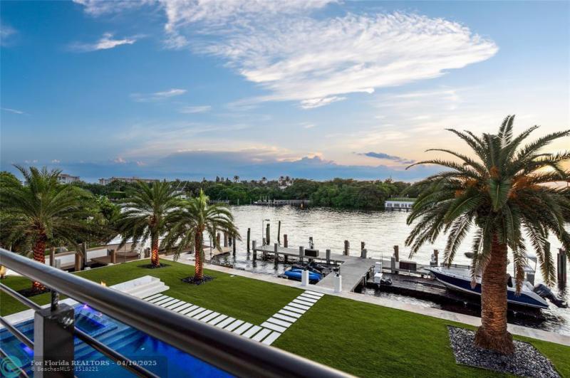  Single Family Homes Photo 45: 4460 NE 31st Ave  Lighthouse Point,  FL 33064