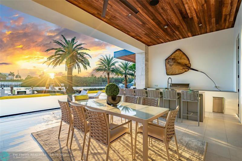  Single Family Homes Photo 49: 4460 NE 31st Ave  Lighthouse Point,  FL 33064