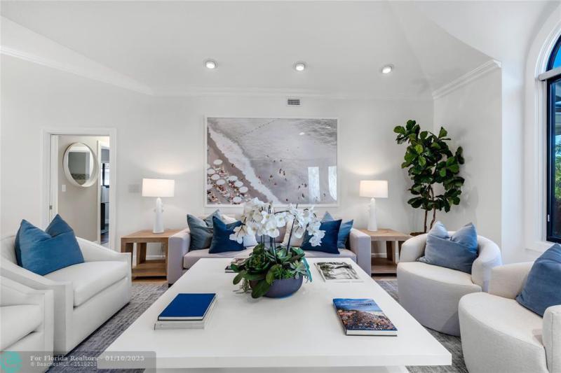  Single Family Homes Photo 10: 1100 SE 15th Ave  Deerfield Beach,  FL 33441