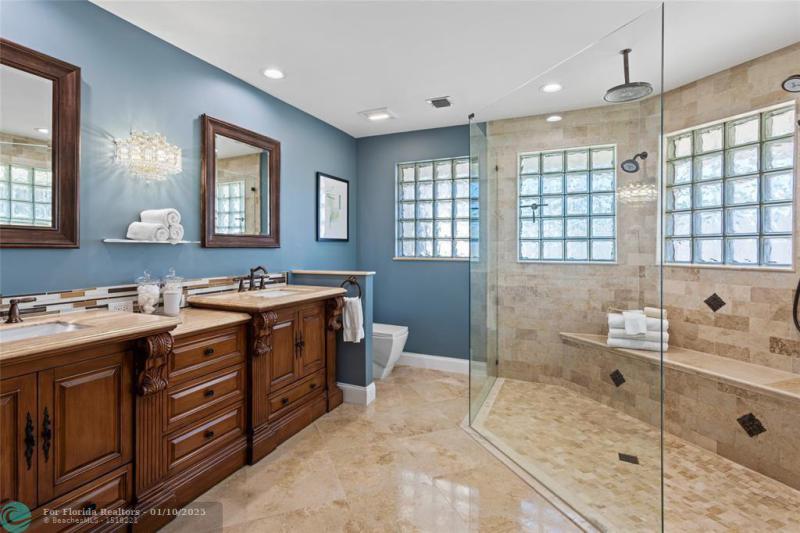  Single Family Homes Photo 21: 1100 SE 15th Ave  Deerfield Beach,  FL 33441