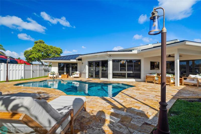  Single Family Homes Photo 35: 1100 SE 15th Ave  Deerfield Beach,  FL 33441