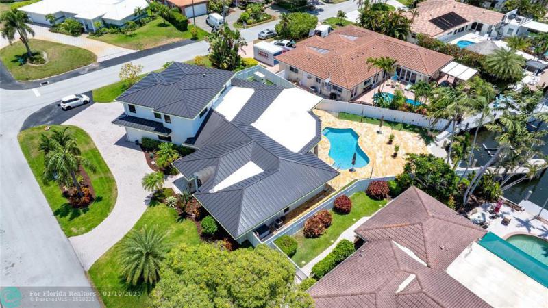  Single Family Homes Photo 39: 1100 SE 15th Ave  Deerfield Beach,  FL 33441