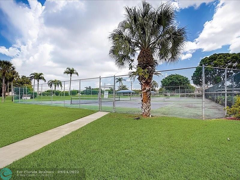  Condo & Townhome Photos