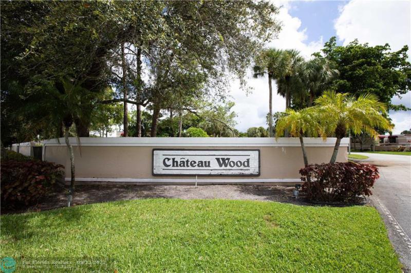  Condo & Townhome Photos