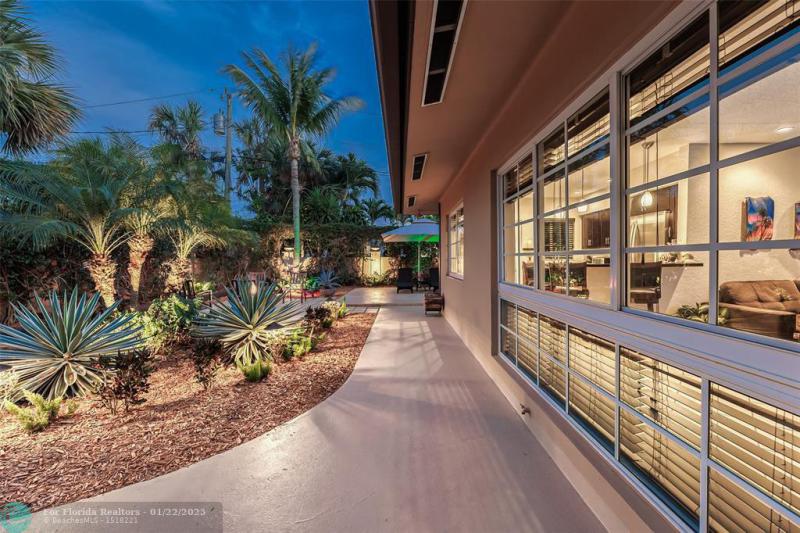 Duplex, Triplex and Fourplex Images