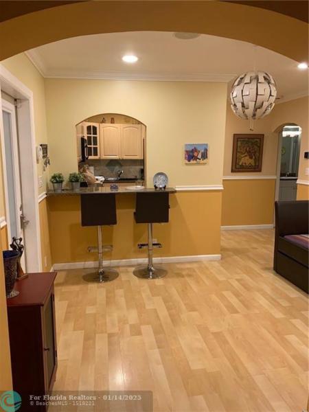 Duplex, Triplex and Fourplex Images