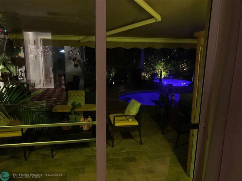 Duplex, Triplex and Fourplex Images