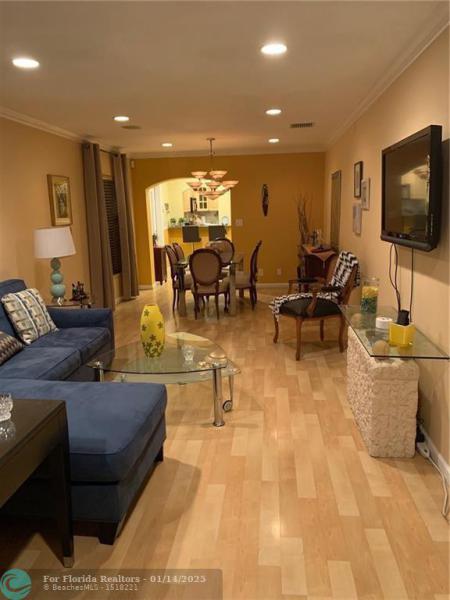 Duplex, Triplex and Fourplex Images