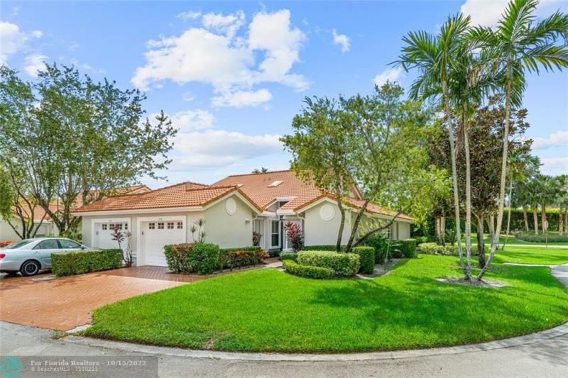  Condo & Townhome Photos