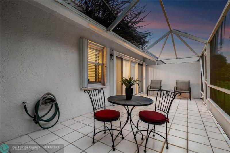  Condo & Townhome Photos