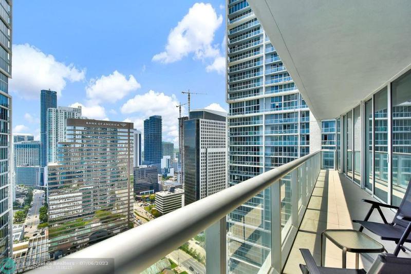  Condo & Townhome Photos