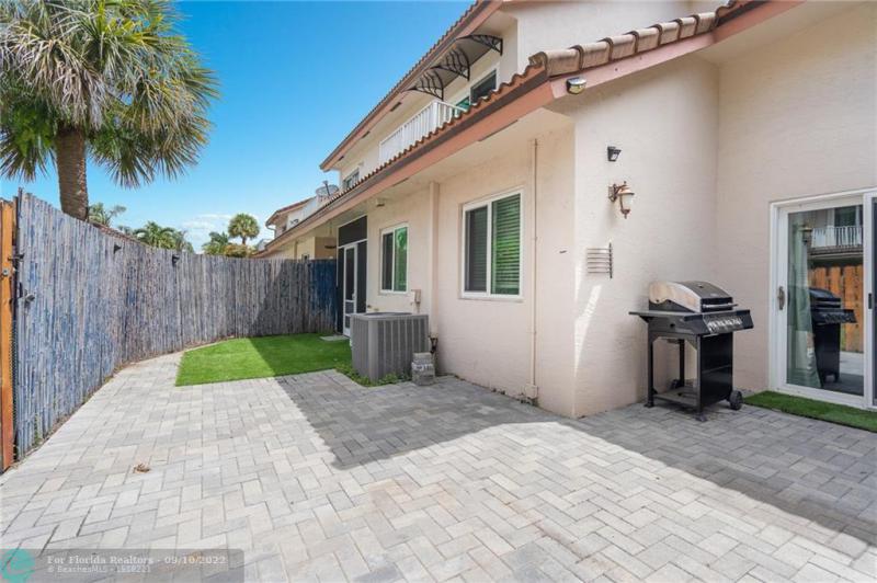  Condo & Townhome Photos