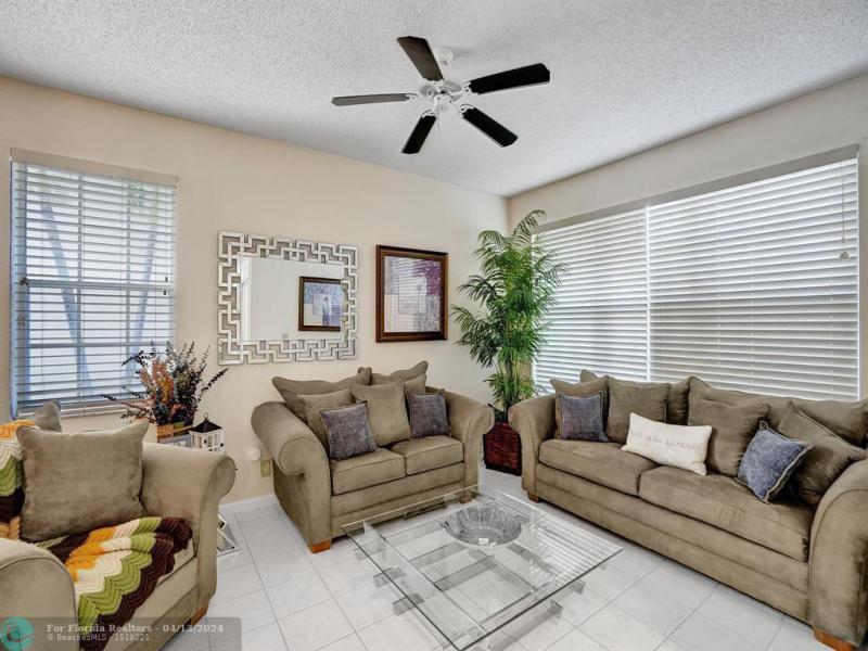  Single Family Homes Photo 11: 3361 W Greenview Terrace  Margate,  FL 33063