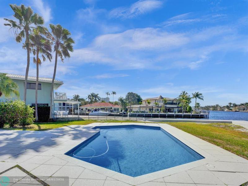  Single Family Homes Photo 47: 35 CASTLE HARBOR ISLE  Fort Lauderdale,  FL 33308