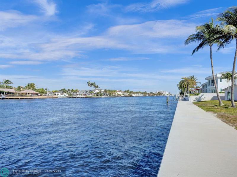  Single Family Homes Photo 50: 35 CASTLE HARBOR ISLE  Fort Lauderdale,  FL 33308