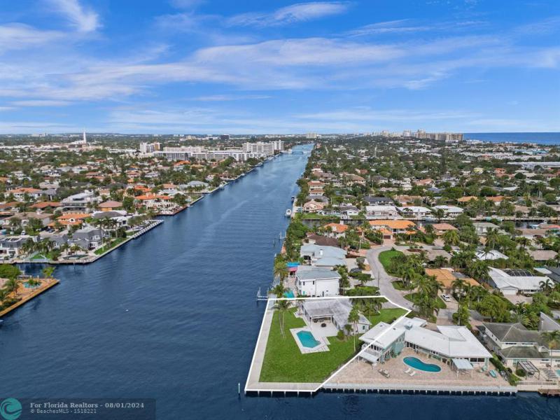  Single Family Homes Photo 61: 35 CASTLE HARBOR ISLE  Fort Lauderdale,  FL 33308