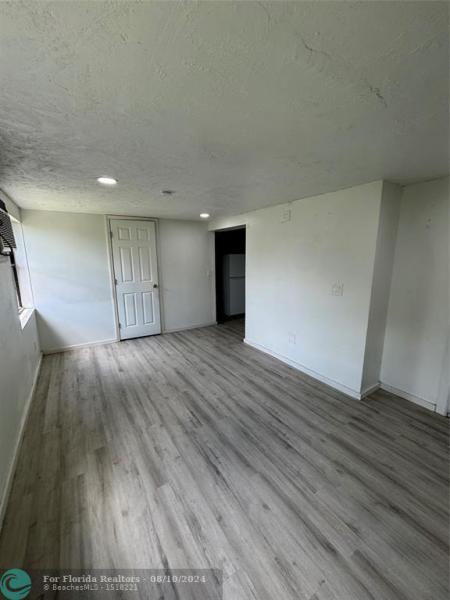  Single Family Homes Photo 16: 716 NW 7th Ct  Florida City,  FL 33034