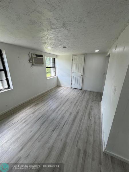  Single Family Homes Photo 19: 716 NW 7th Ct  Florida City,  FL 33034