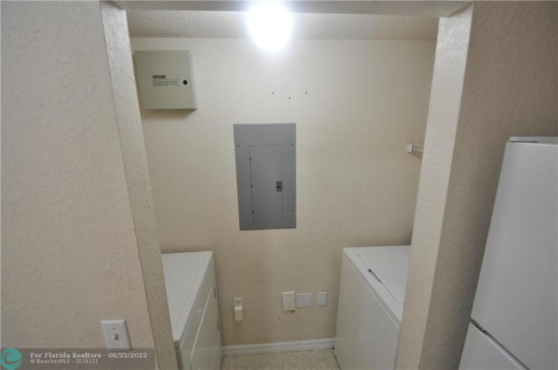  Condo & Townhome Photos