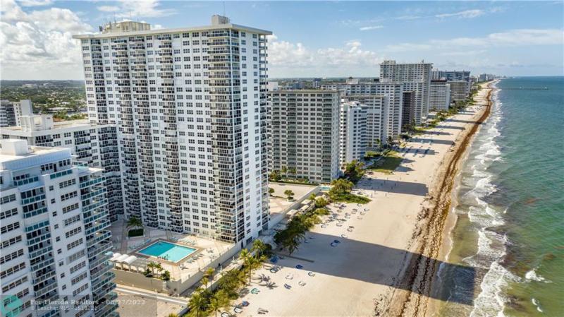  Condo & Townhome Photos