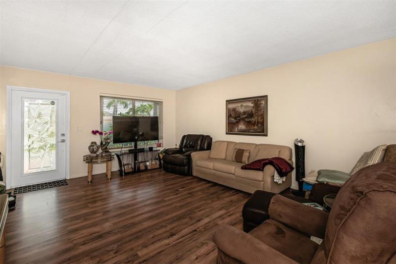 Duplex, Triplex and Fourplex Images