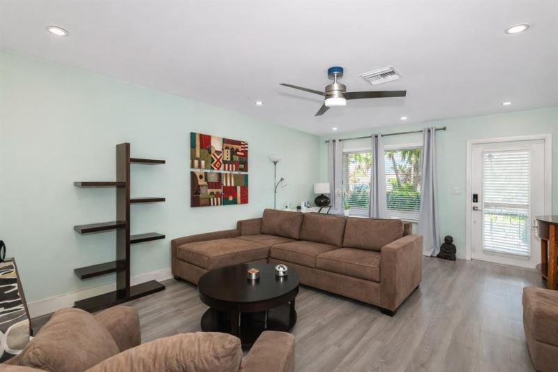 Duplex, Triplex and Fourplex Images