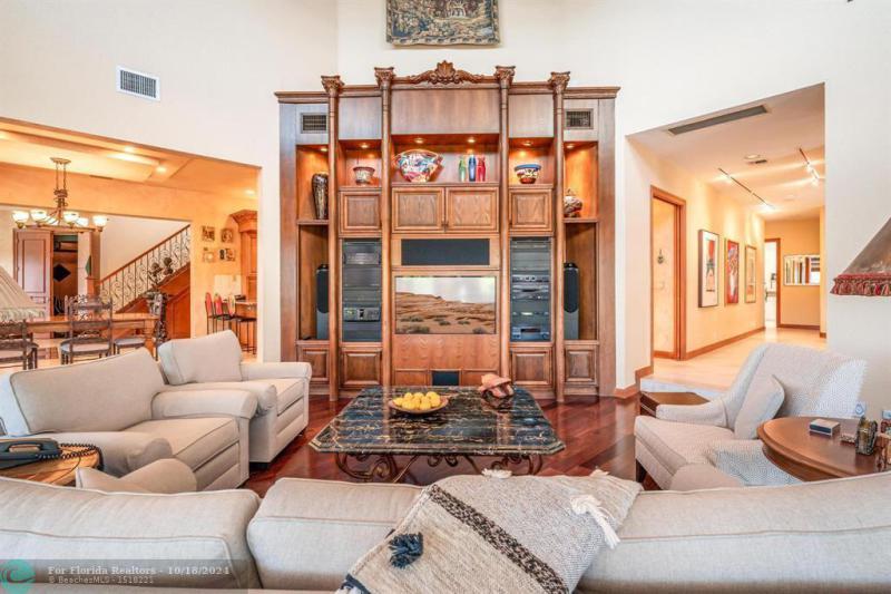  Single Family Homes Photo 19: 2696 Boot Ln  Weston,  FL 33331