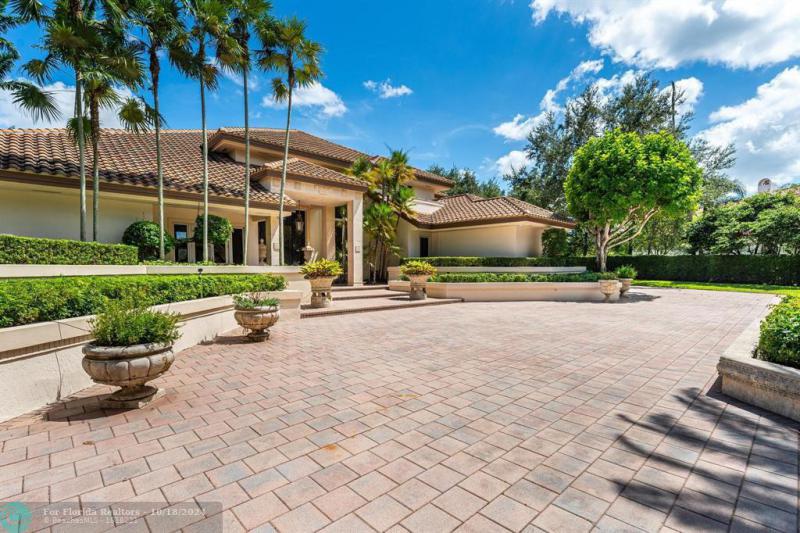  Single Family Homes Photo 8: 2696 Boot Ln  Weston,  FL 33331