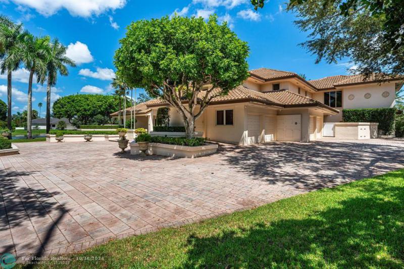  Single Family Homes Photo 9: 2696 Boot Ln  Weston,  FL 33331