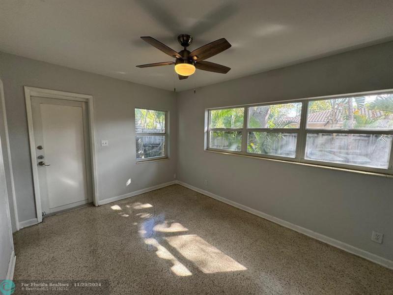 Duplex, Triplex and Fourplex Images