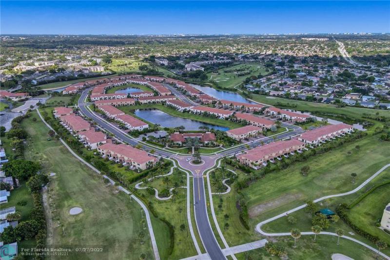  Condo & Townhome Photos