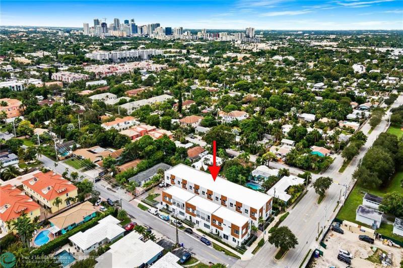  Condo & Townhome Photos