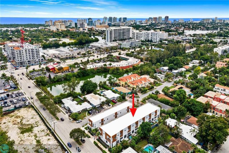  Condo & Townhome Photos
