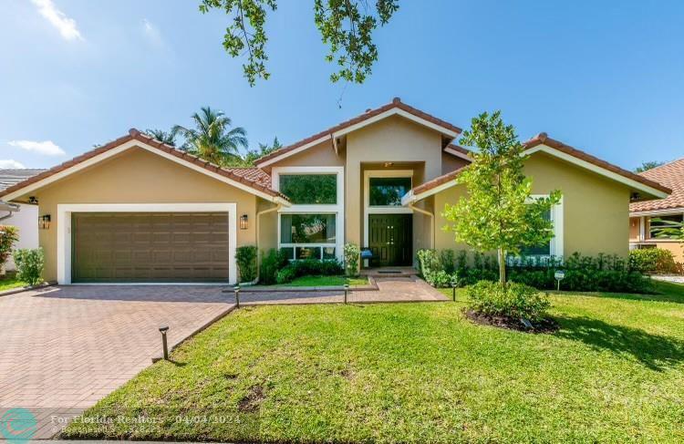 First Photo for Home For Sale at 940  Lakewood Ct Weston, FL. 33326