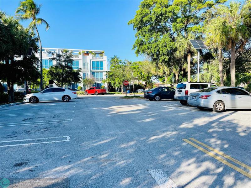  Commercial & Industrial Land Images 