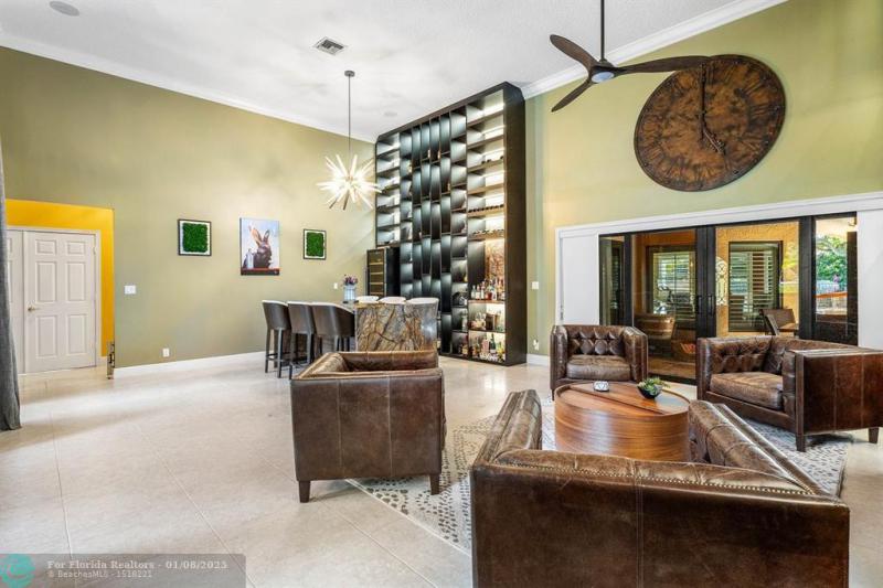  Single Family Homes Photo 15: 7600 W Upper Ridge Dr  Parkland,  FL 33067