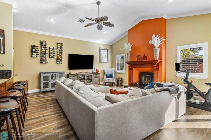  Single Family Homes Photo 20: 7600 W Upper Ridge Dr  Parkland,  FL 33067