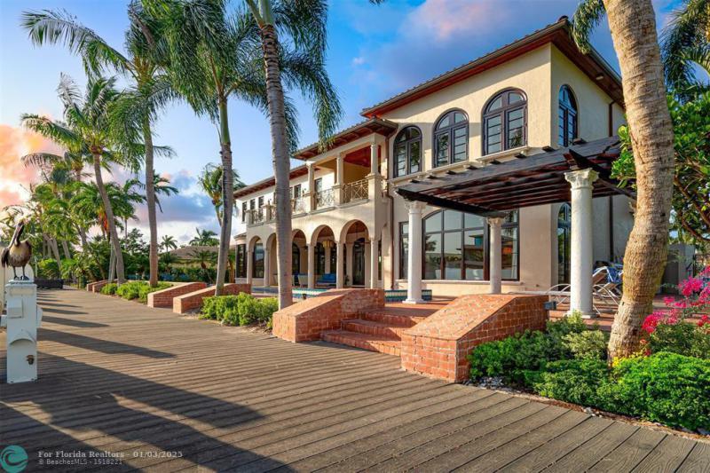  Single Family Homes Photo 13: 2530 Laguna Dr  Fort Lauderdale,  FL 33316