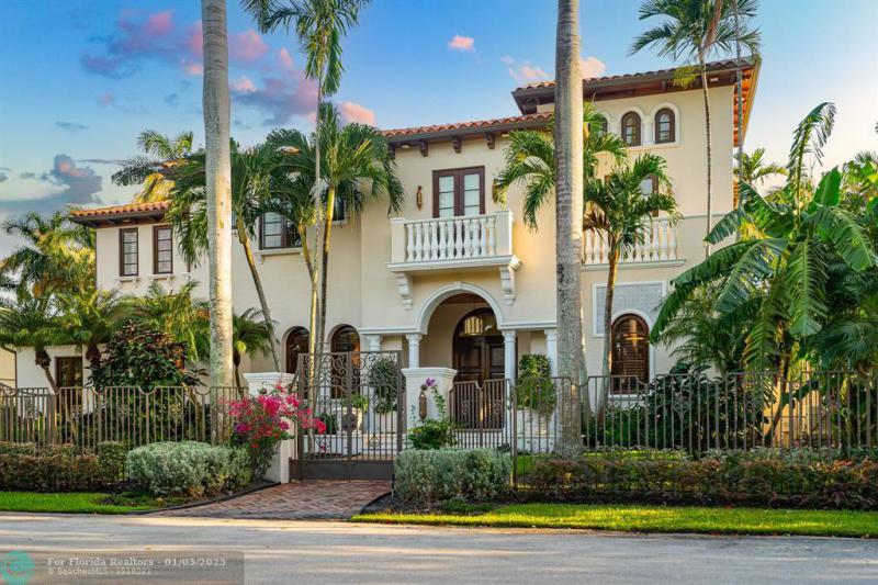  Single Family Homes Photo 2: 2530 Laguna Dr  Fort Lauderdale,  FL 33316
